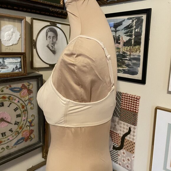 Wacoal Beige Bodysuede® Ultra Full Figure Seamless Underwire Bra Size 36D - Picture 2 of 4